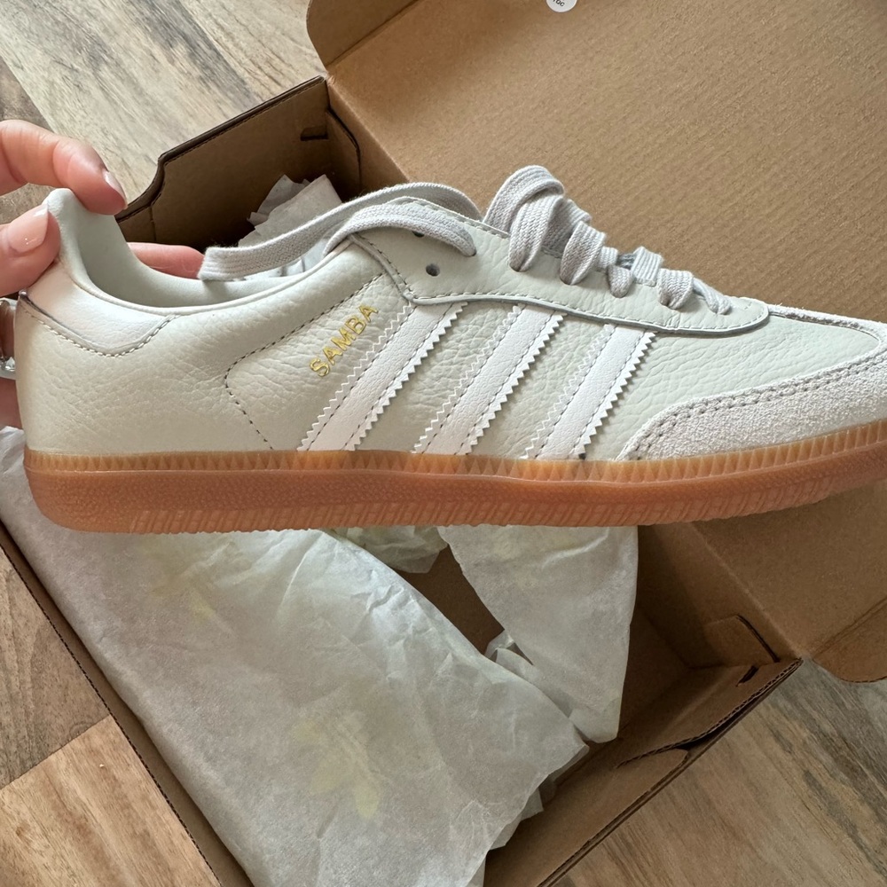 New in box. Samba OG sneakers
